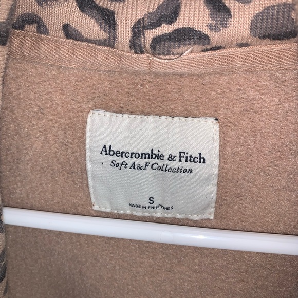 Abercrombie & Fitch cheetah leopard printed sweatshirt bolero size S - Picture 3 of 3